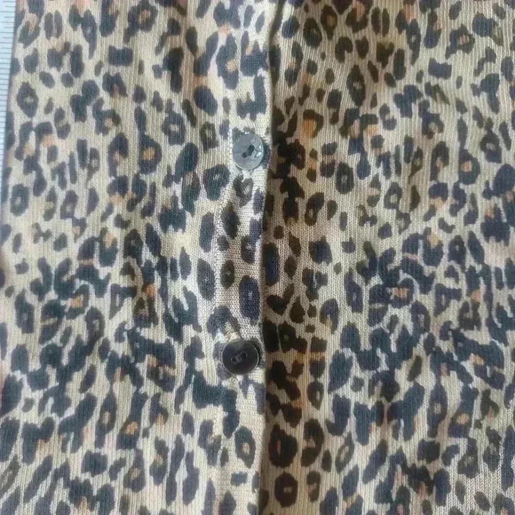 Silx by August Silk Women's Leopard Print 3/4 Sleeve Button-up Cardigan L - Picture 12 of 13
